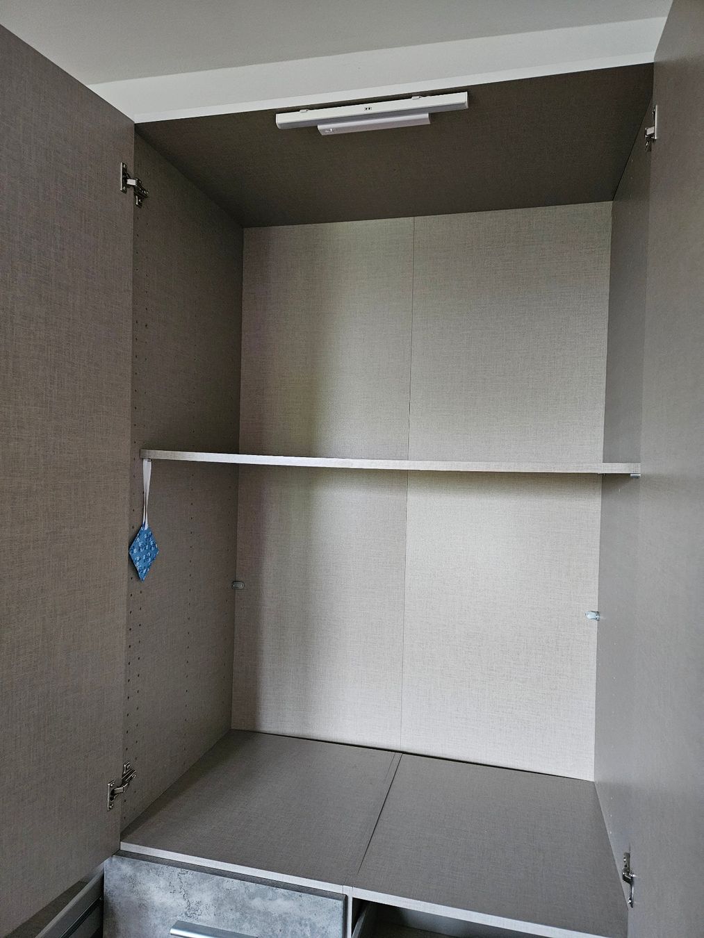 Conforama Schränke: Abgebauter Kleiderschrank, Winterthur – Gebraucht aus Winterthur von Vorduba 1