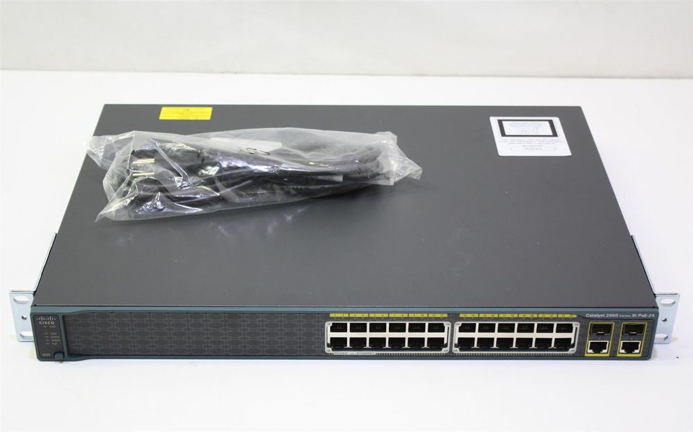 CISCO Switch Catalyst 2960 - WS-C2960-24PC-S (14116) (Gebraucht) in ...