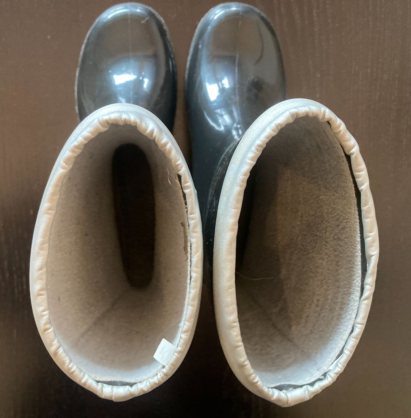 Scarpe da donna: Schwarze Gummistiefel mit silber Lackborte ROMIKA Gr.36 – Usato da Münchenbuchsee venduto da lu-99 4
