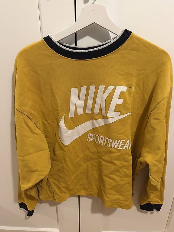 Pulls & Sweat-shirts: Nike Pullover Grösse M – D'occasion à Zürich par san_7n2l