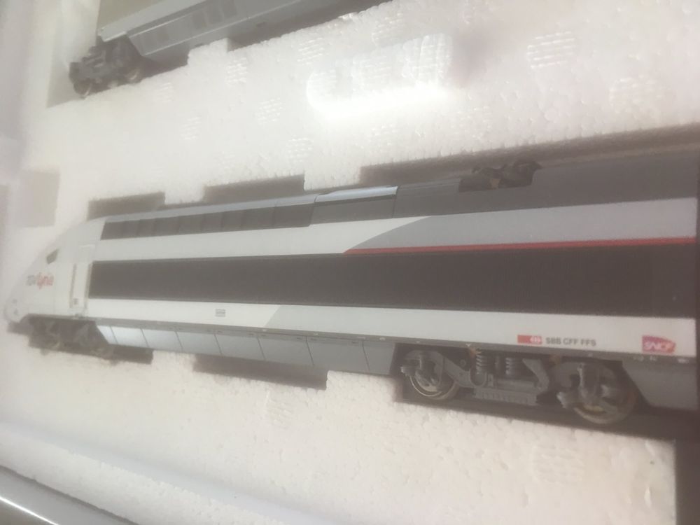 2 Coffrets TGV LYRIA MARKLIN 43432. Voitures Intermédiaires