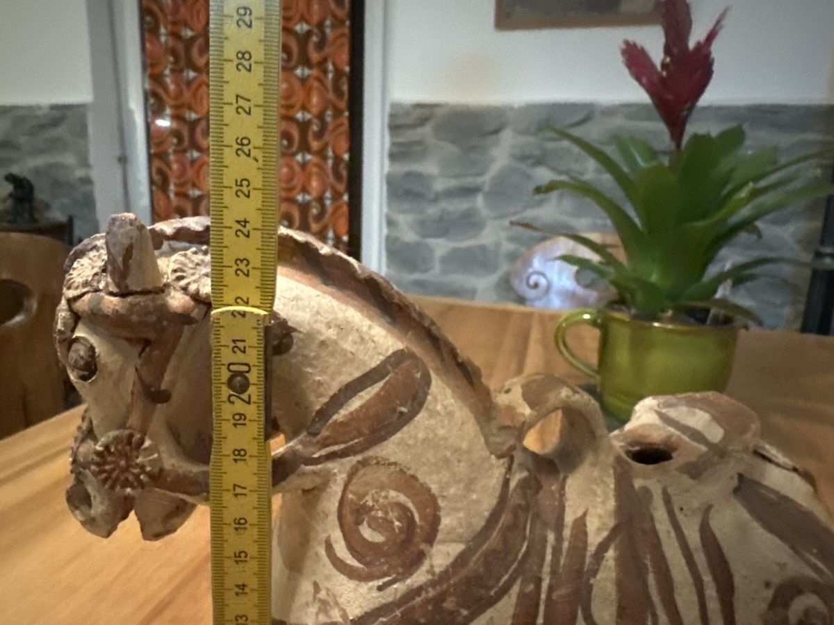 Statuette: Alte chinesische Pferdefigur aus Ton. – Usato da Frauenfeld venduto da aluma14 4