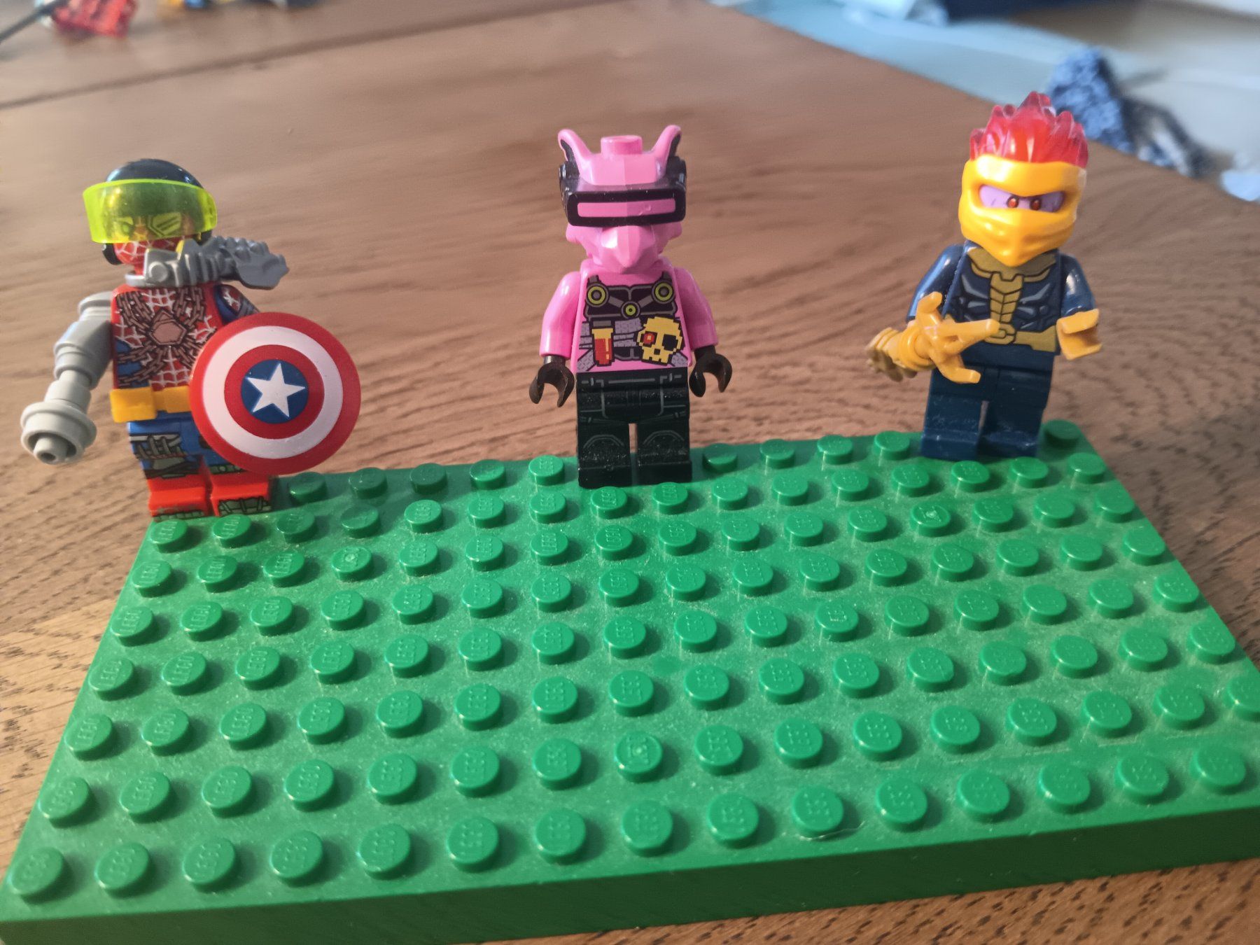 Lego Figurines: Lego Figuren – D'occasion à Gelterkinden par ram_5vkp