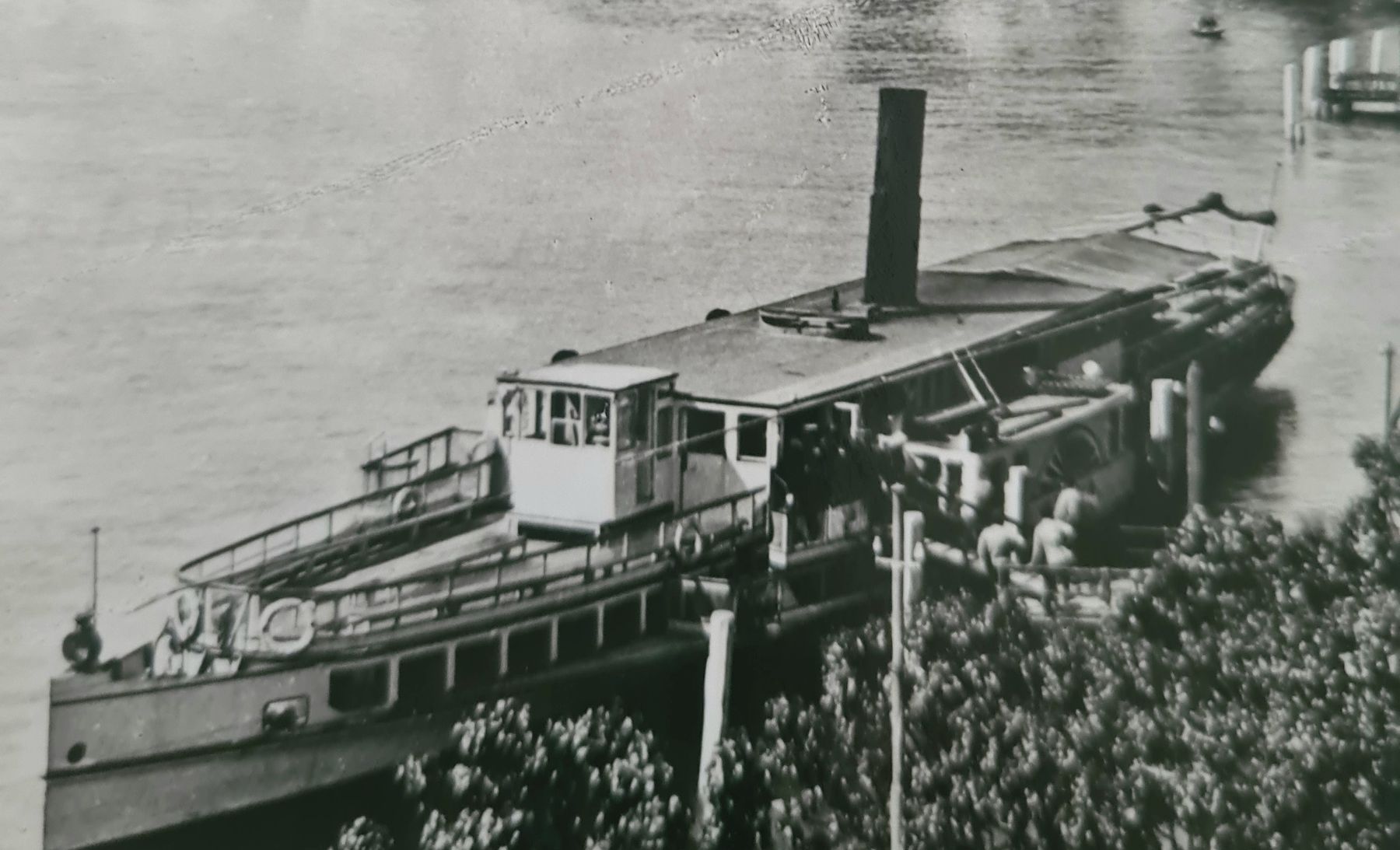 Cartoline postali: Lugano mit Schiff 40iger Jahre – Usato da Ebikon venduto da Donar50 1