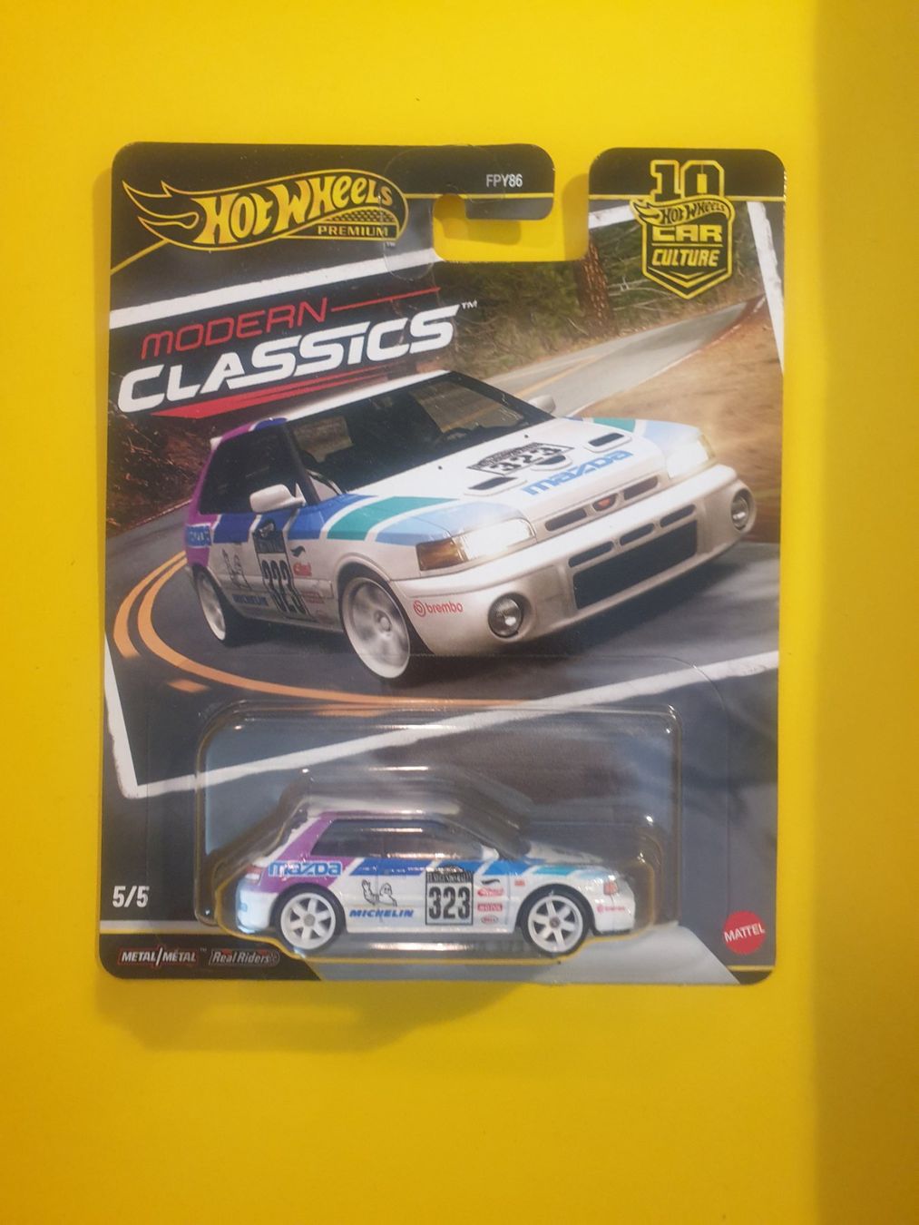 Hot Wheels Modellini d'auto: Hot Wheels MAZDA 323 GTR – Nuovo e nell'imballaggio originale da Oftringen venduto da Rotor