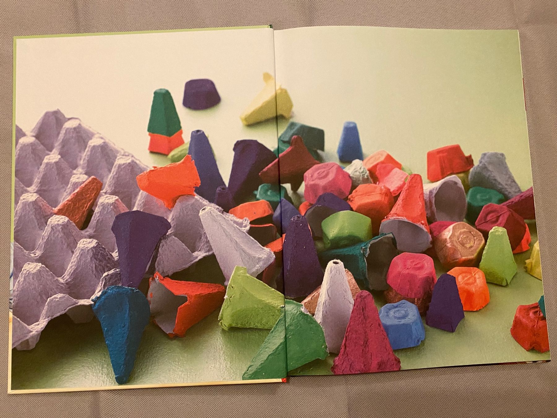 Livres: Bastelbuch Eierkarton Basteln Buch Kinder Feste NEU – Neuf (Voir description) à Basel par him_5r5n 1