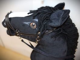 Stoffpferd Steckenpferd Hobby Horse schwarz weiss