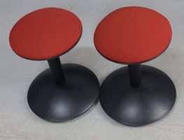 Zwei IKEA NILSERIK - Hocker verstellbar