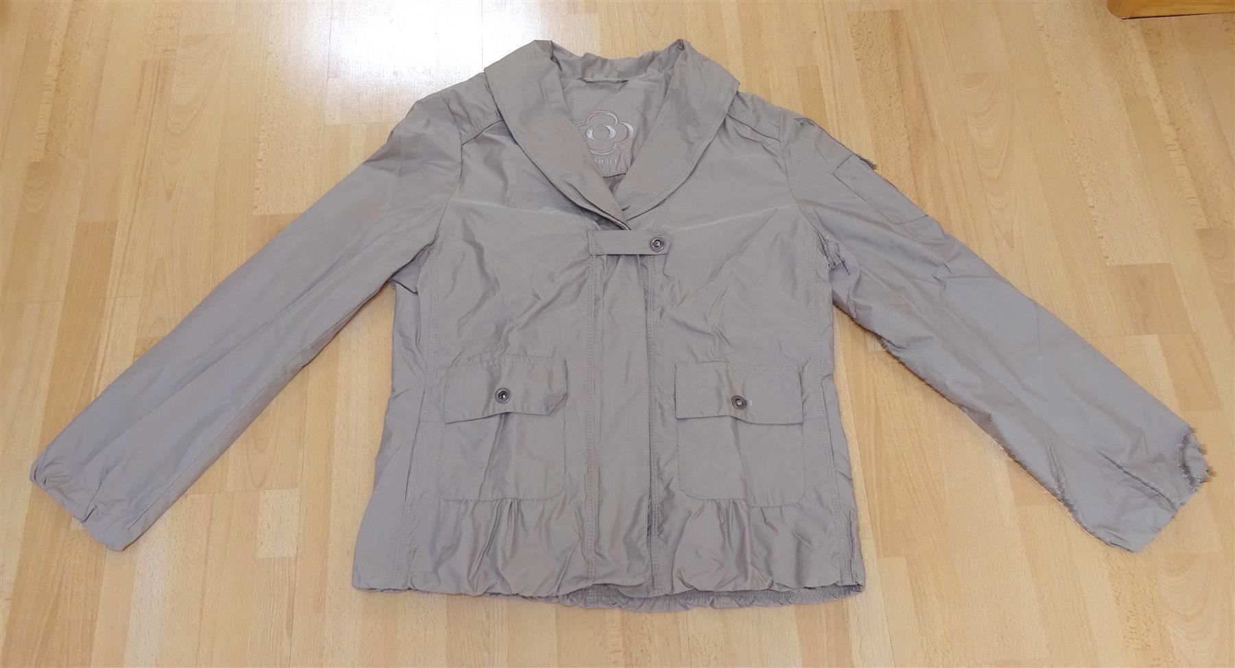 Jacken: Olsen - Neue, leichte Jacke - beige - Größe 40 – Neu (gemäss Beschreibung) aus Zofingen von Justizia_01