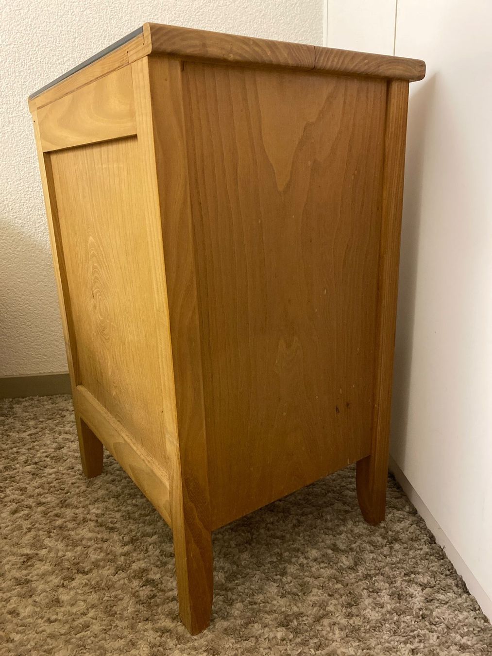 Comodini: Vintage Nachttischchen aus Holz mit Glasplatte – Usato da Weinfelden venduto da urs_wq67 3