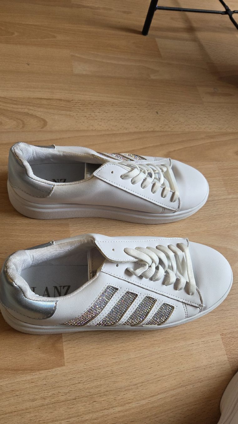 Damenschuhe: sneakers mit glitzer gebraucht – Gebraucht aus Baden von kar_rm7y