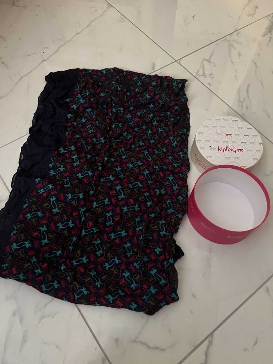 Foulard & Sciarpe: Kipling Schal Neu, foulard Kipling neuf – Nuovo e nell'imballaggio originale da COLOGNY venduto da fleurdelys84