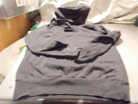 Kapuzenpullover Grösse XS, Tally Weijl, schwarz
