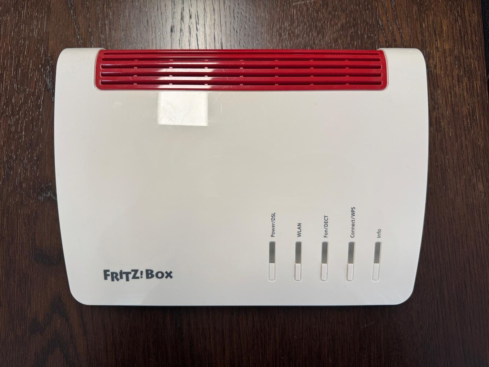 Fritz Modem & Router: FRITZ! Box 7590 – Nuovo (secondo la descrizione) da Zürich venduto da Secure