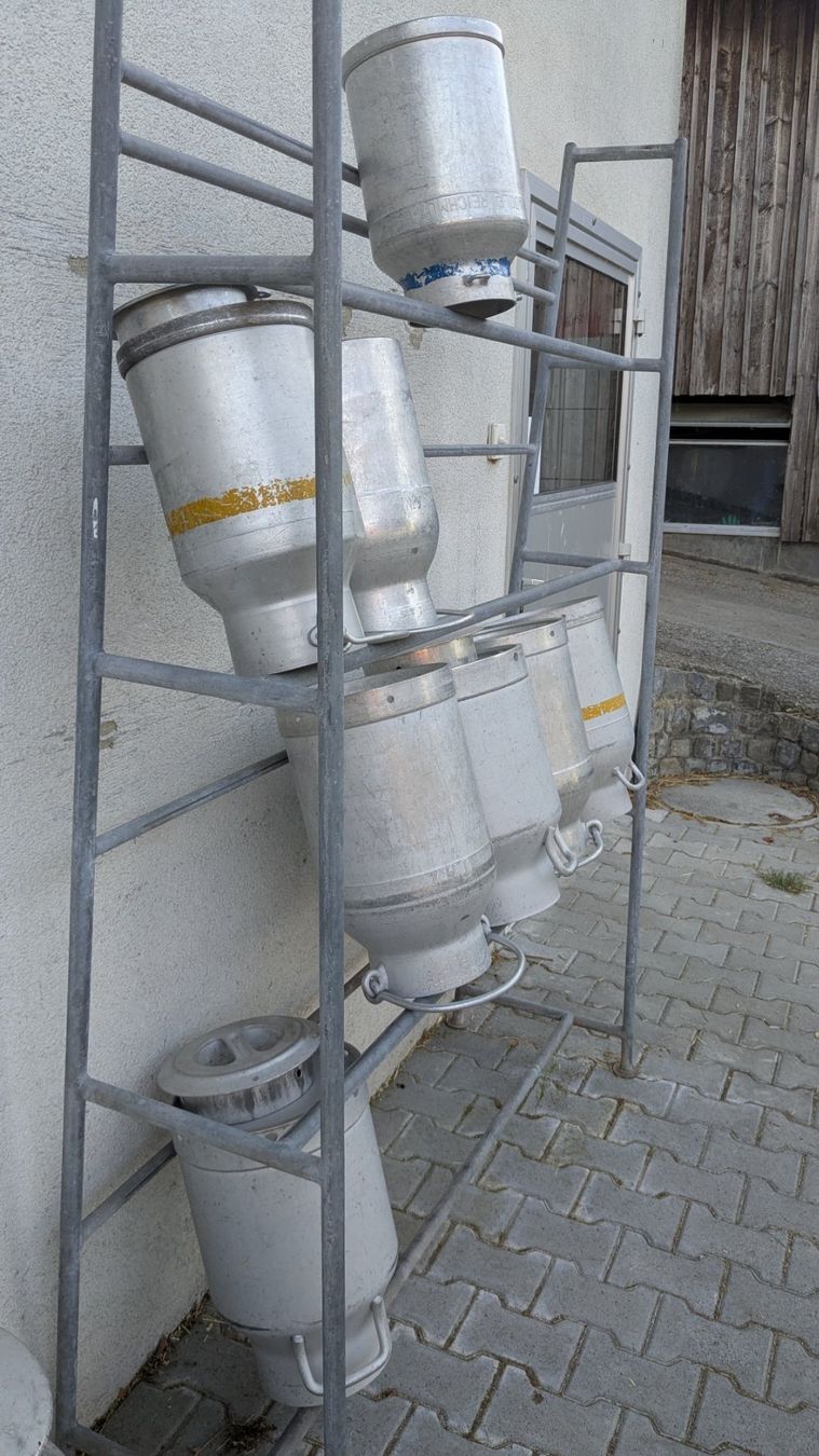 Regale: Milchkannengestell gebraucht – Gebraucht aus Uster von pfister015 1