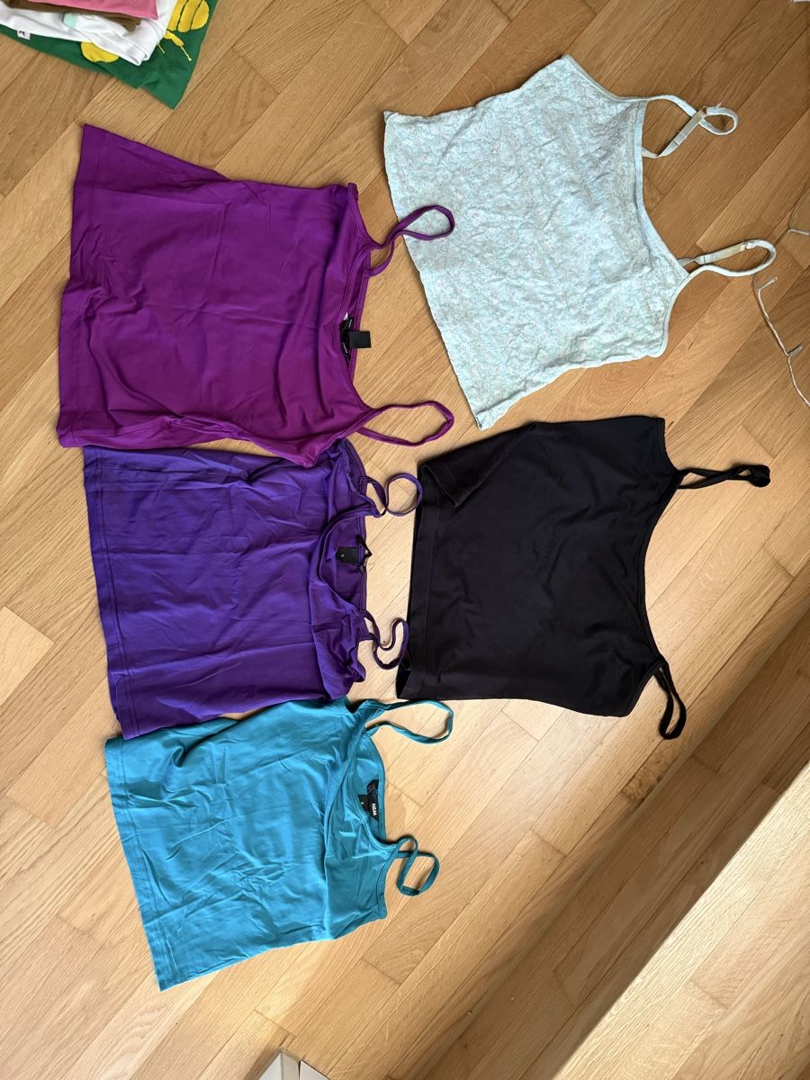 H&M Camicette, T-shirt & Top: Diverse tops von h&m grösse s – Usato da Rotkreuz venduto da SpitfireSG