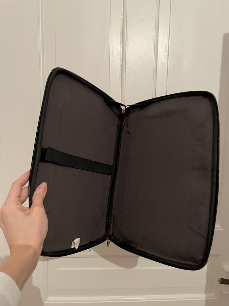 Taschen: Thule computer case / Computerhülle – Gebraucht aus Zürich von lulu_c 1