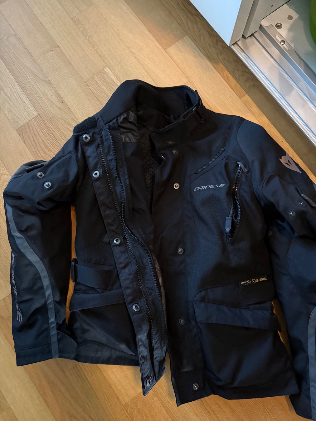 Dainese Giacche: Dainese Damen Jacke Tempest 2 – Usato da Holderbank AG venduto da eri_8hrd 3