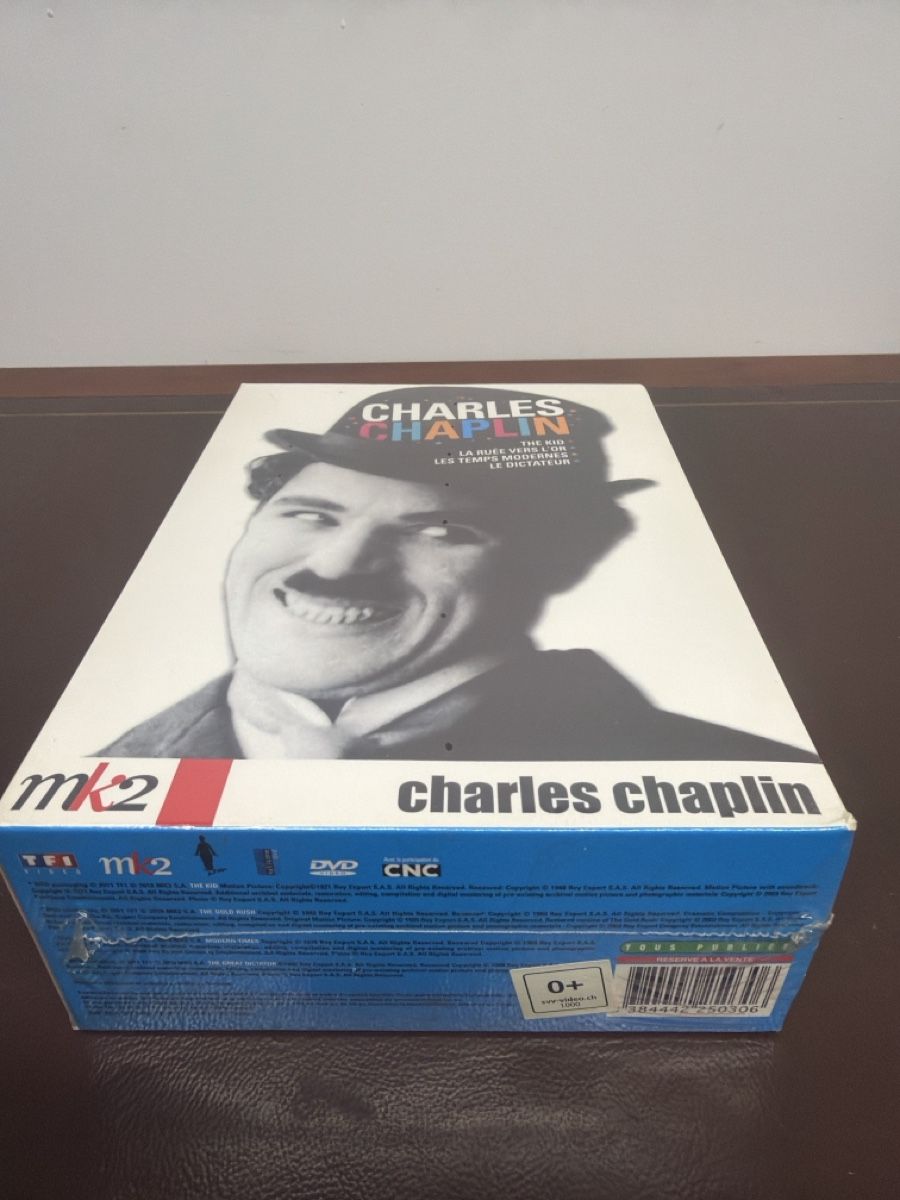 Cassapanche: Charles Chaplin, coffret 4 DVD, neuf – Nuovo e nell'imballaggio originale da Bôle venduto da K200C 4