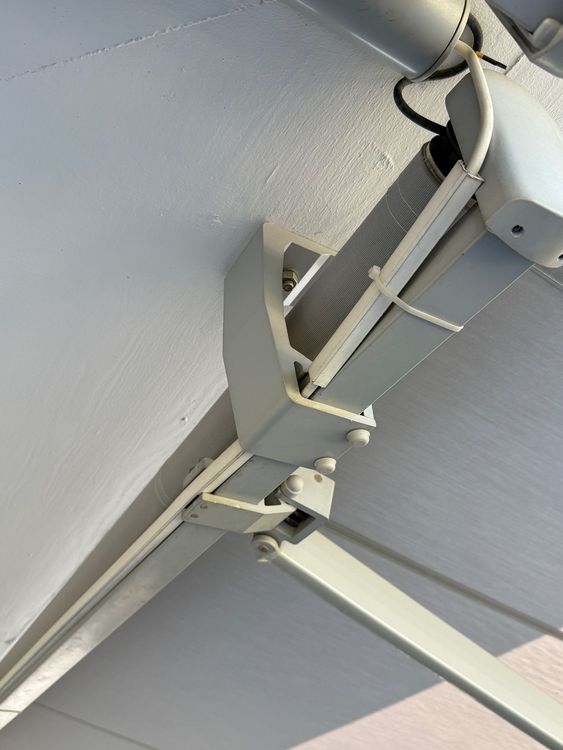 2x Griesser Topas Gelenkarmmarkise mit je Tragrohr 6m (Gebraucht) in ...