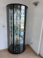Glasvitrine mit Beleuchtung