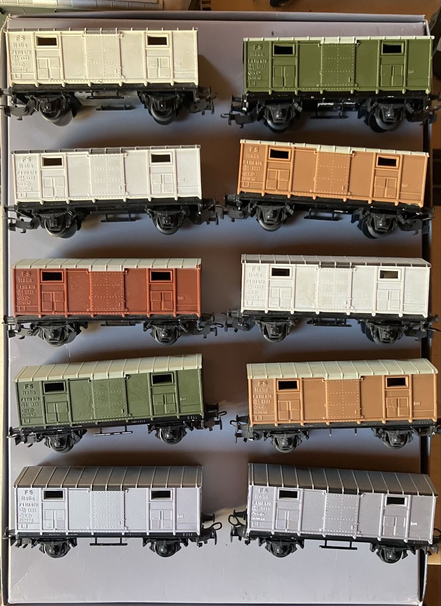 Modellini di ferrovie: Lot de 10 wagons marchandises des FS – Usato da Dompierre VD venduto da immorentes 1