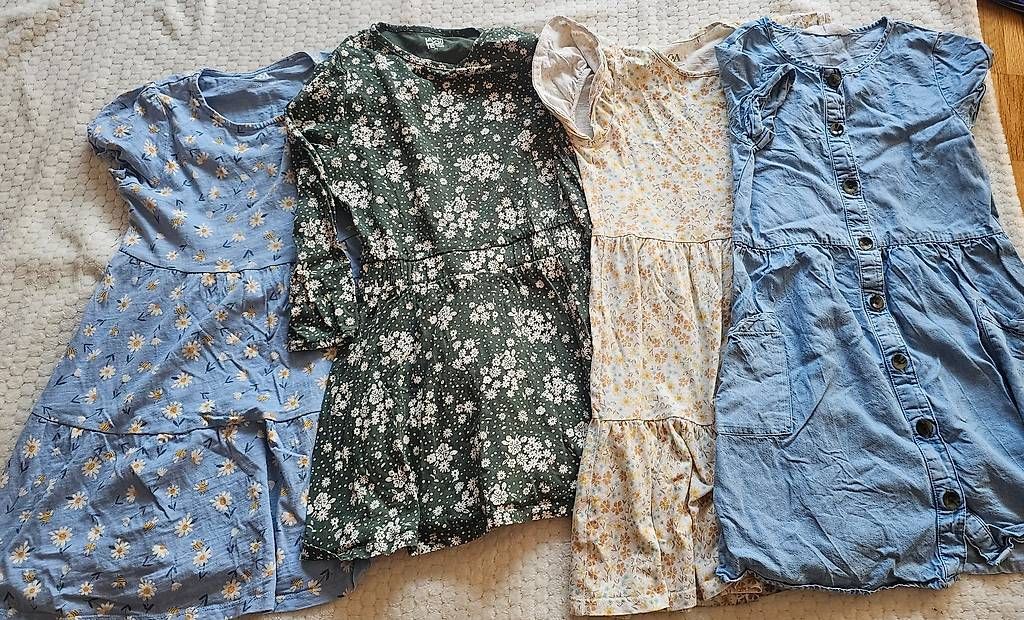 Lotti & Set di vestiti: Mädchenkleiderpaket Gr. 122/128 – Usato da Thun venduto da ninuschga 2