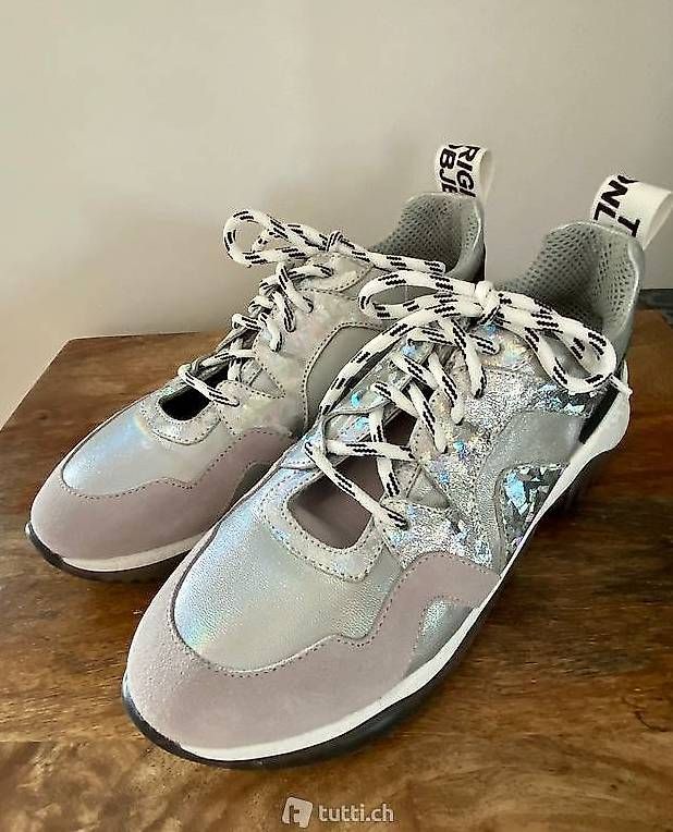Scarpe da donna: Méliné Sneaker silber Gr. 41 – Usato da Thun venduto da urs_p58q 2