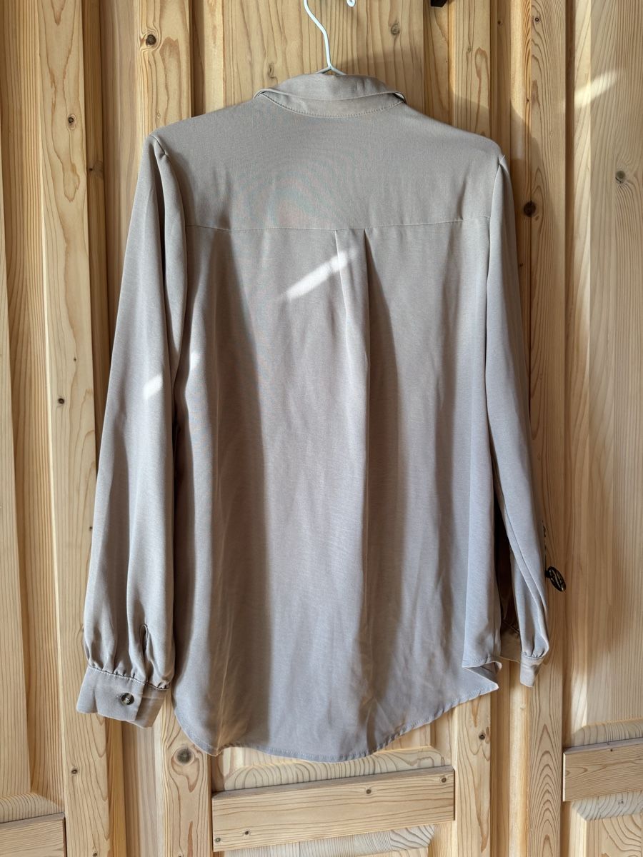 Camicette: Beige Bluse, Grösse M – Usato da Hergiswil NW venduto da kaufe_bei_kaufmann 2