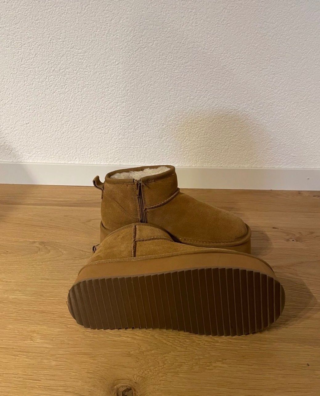 Damenschuhe: Bottines fourrées marron état acceptable – Gebraucht aus Avry-sur-Matran von Anarda 1