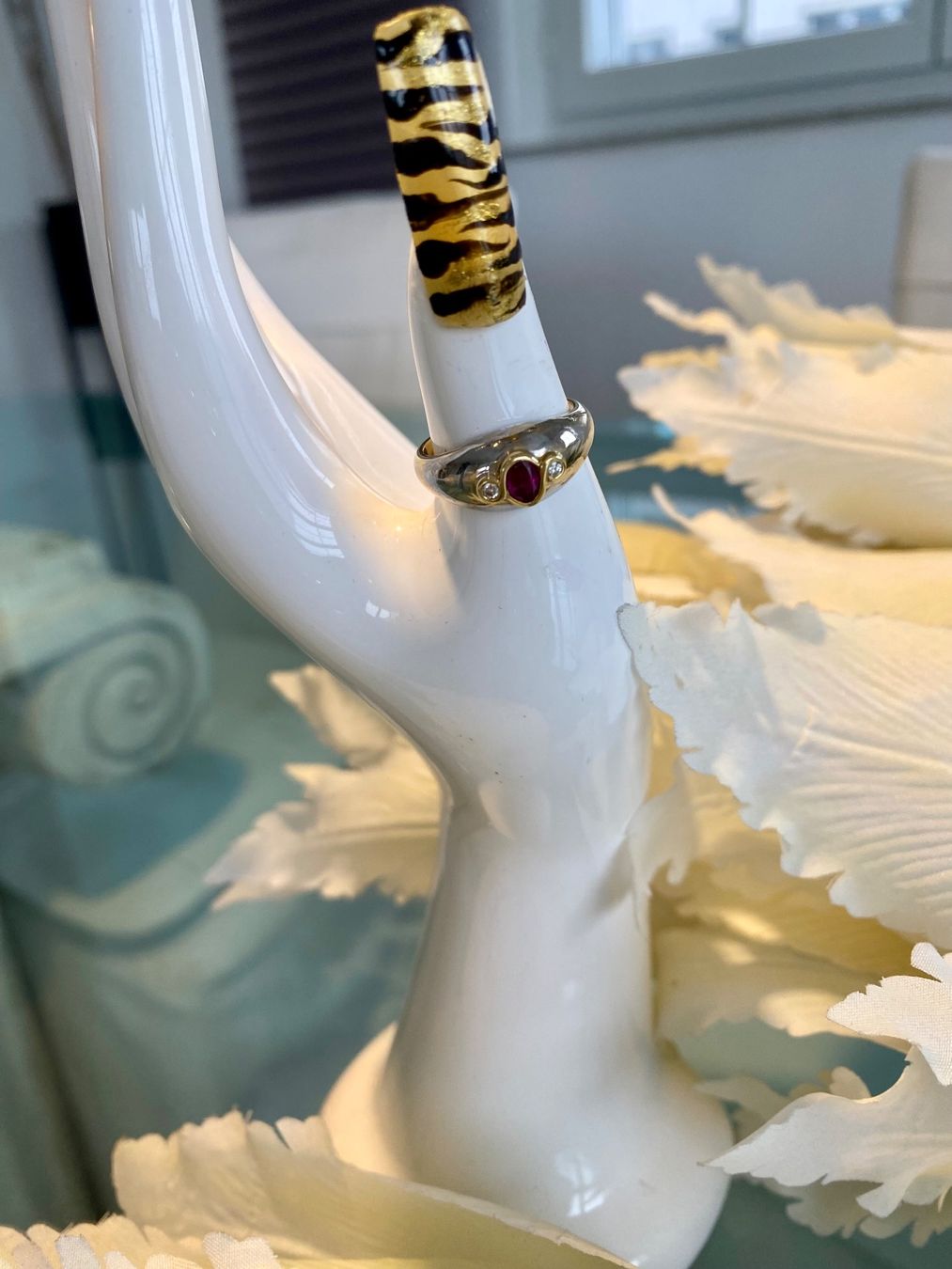 Bagues: WEISSGOLD-RING MIT RUBIN UND DIAMANTEN – D'occasion à Eschenbach SG par Lady020 4