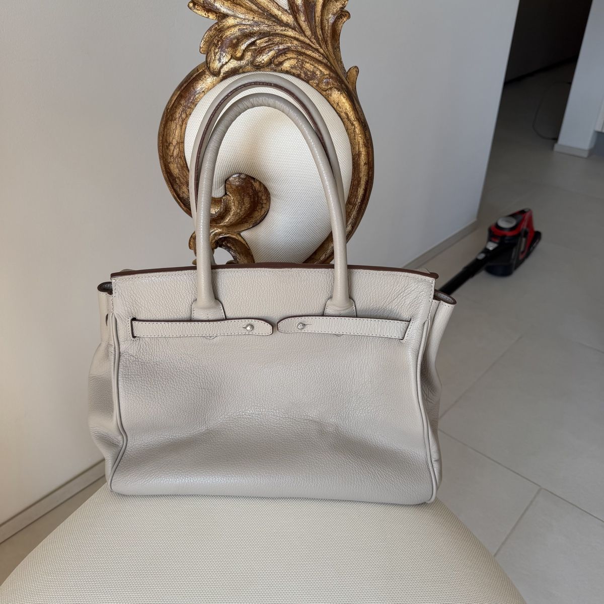 Borse da donna: Handtasche Leder hellgrau guter Zustand – Usato da Effretikon venduto da LukasA01 1