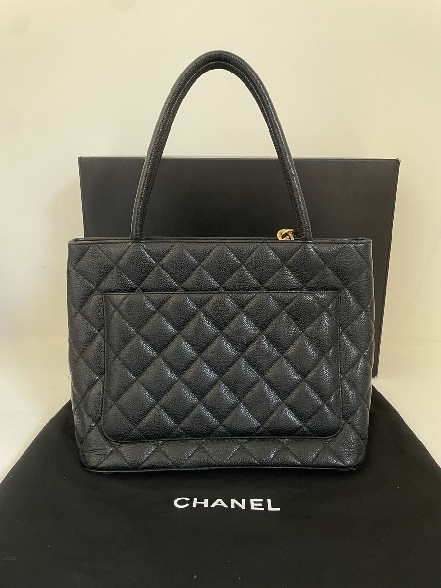 Chanel Taschen für Damen: Chanel Médaillon Vintage – Gebraucht aus Haute-Nendaz von velvetsummit.co 1