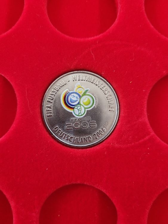 MEDAILLE - COUPE DU MONDE DE FOOTBALL ALLEMAGNE 2006 SUP/NC - Boutique Loisir et Collection