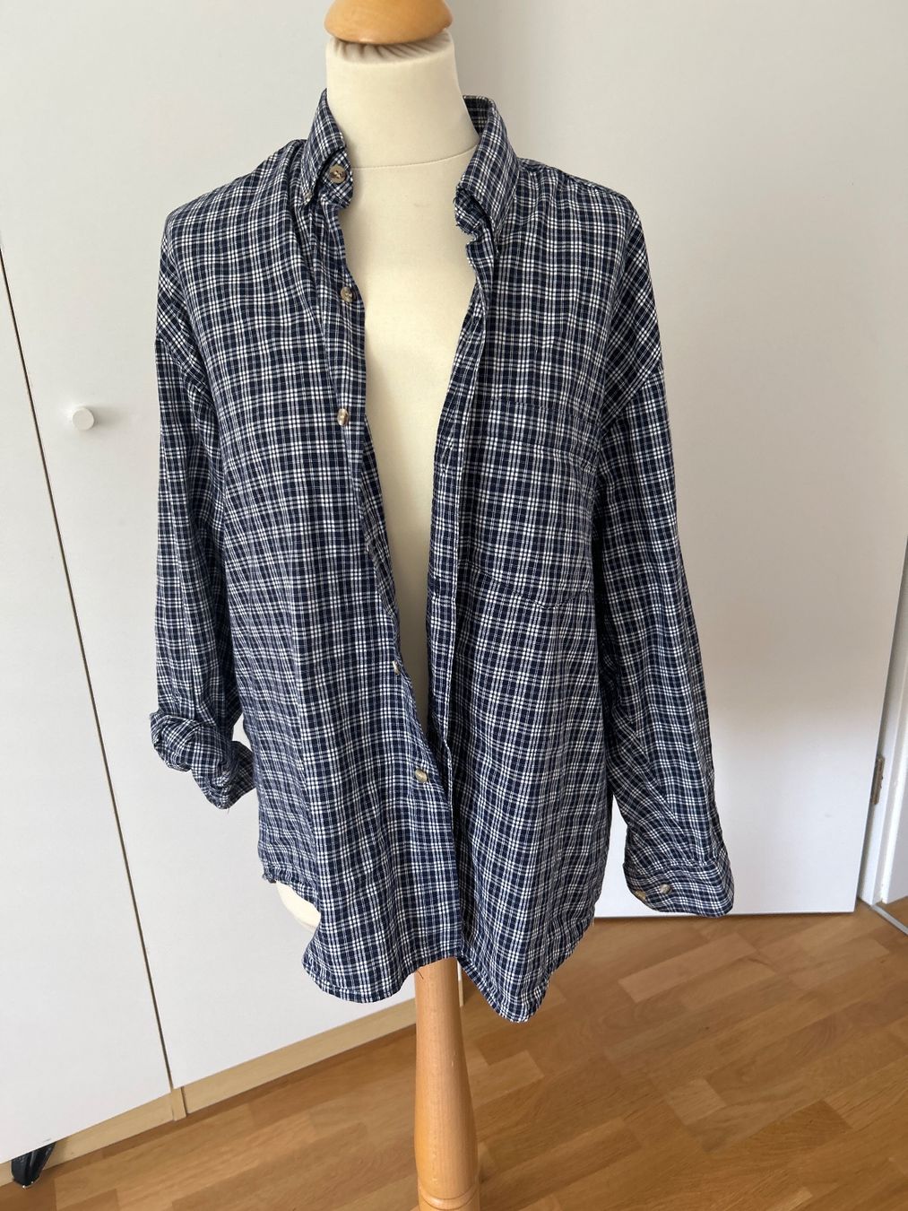 Hemden: Cotton Shirt Gr. L – Gebraucht aus Feuerthalen von Anna_Swift