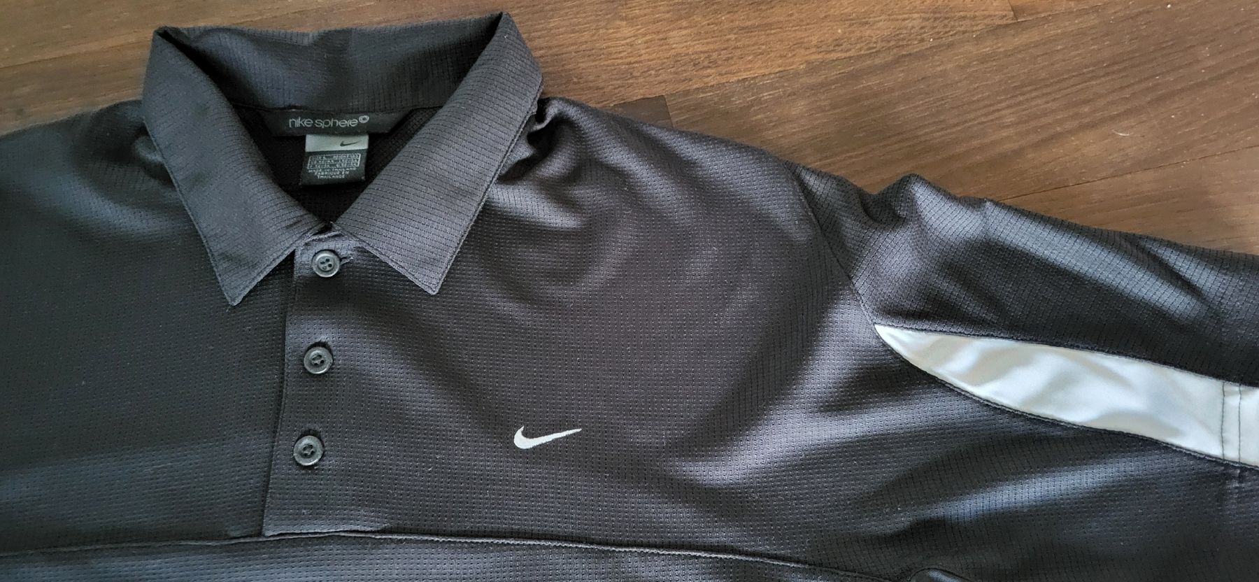 Nike Magliette Polo: Nike sphere Polo shirt L schwarz – Usato da Unterseen venduto da rej_lnk9 3