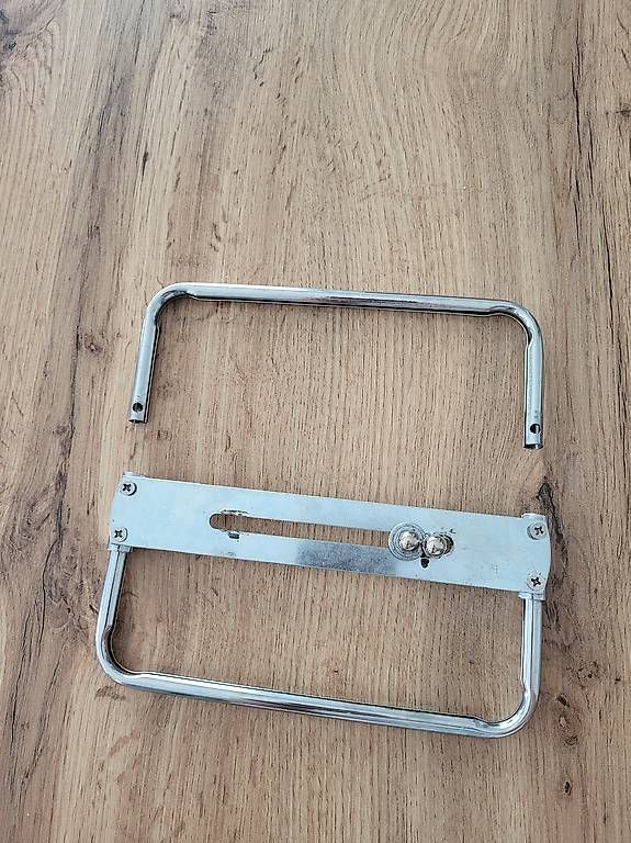 Tutti pezzi di ricambio auto: Chrom Kennzeichenhalter – Usato da Reinach BL venduto da Thiemo99 3