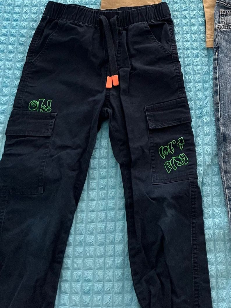 Hosen: Hose Joggers Gr. 116 – Gebraucht aus Bern von kho_s6j8