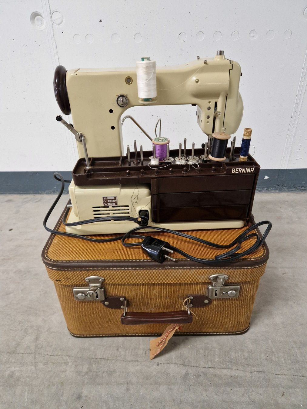 Bernina Macchine da cucire: Gebrauchte Nähmaschine Bernina 125 – Usato da Recherswil venduto da ren_2016