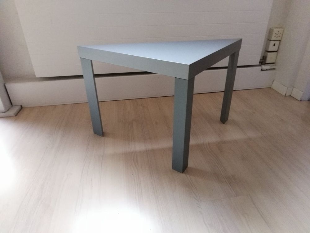 Beistelltisch Tisch dreieckig Kaufen auf Ricardo
