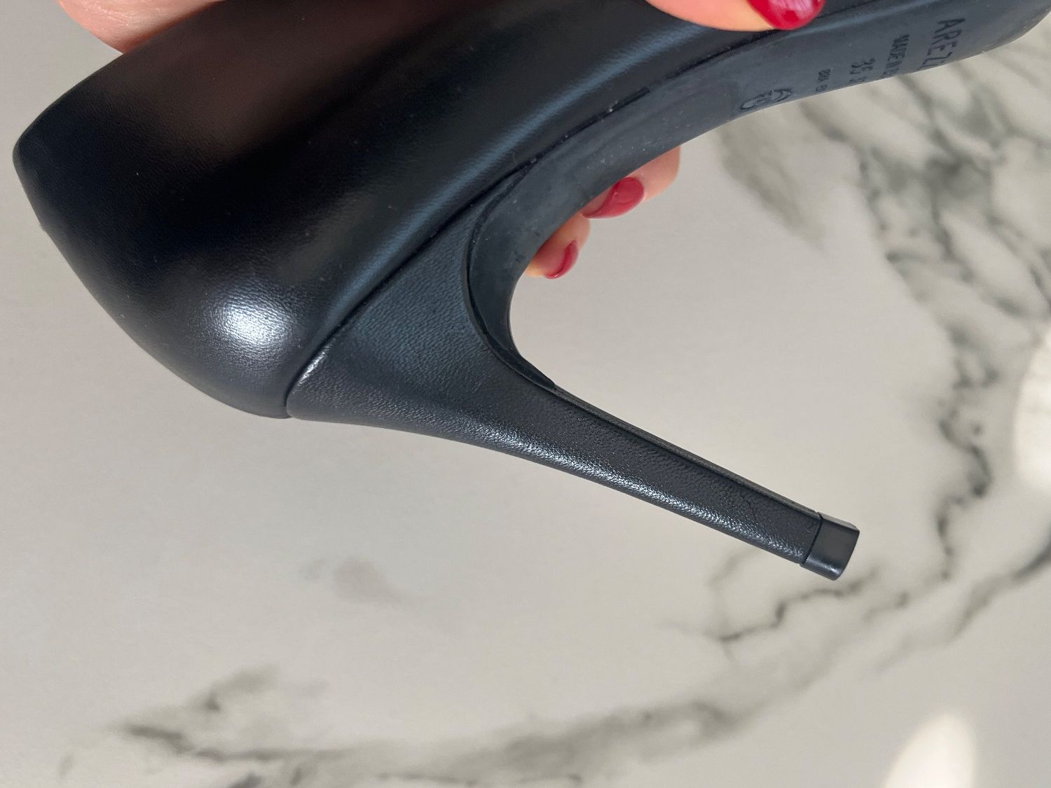 Scarpe da donna: Schwarze Damen Pumps – Usato da Lenzburg venduto da BMK. 5