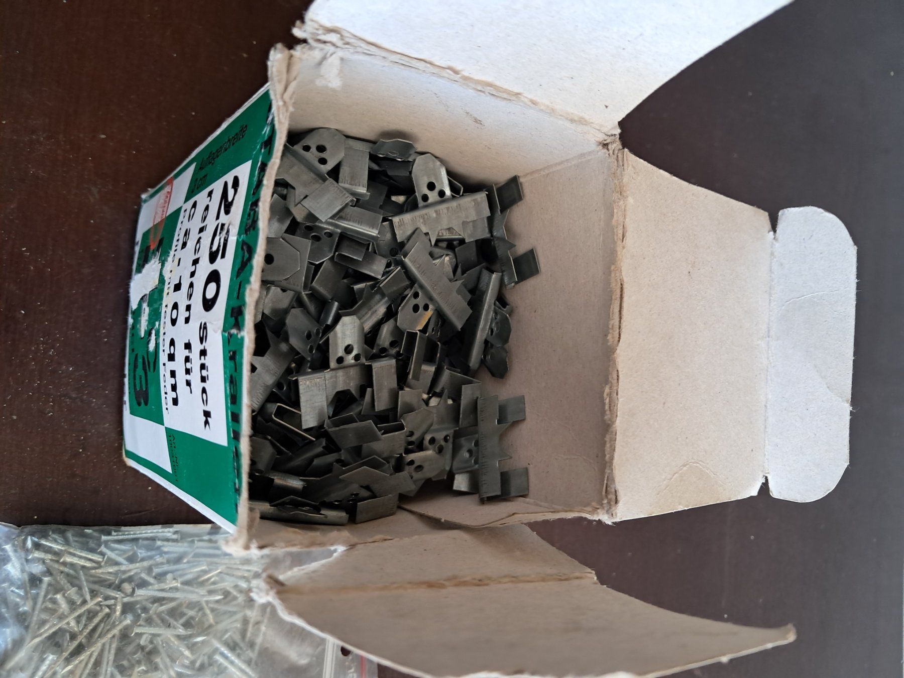 Quincaillerie: Clips pour lames – D'occasion à moutier par Dupont50 2