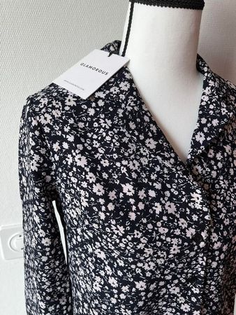 Glamorous Bluse, neu mit Etikett, Grösse 34, Blumenmuster