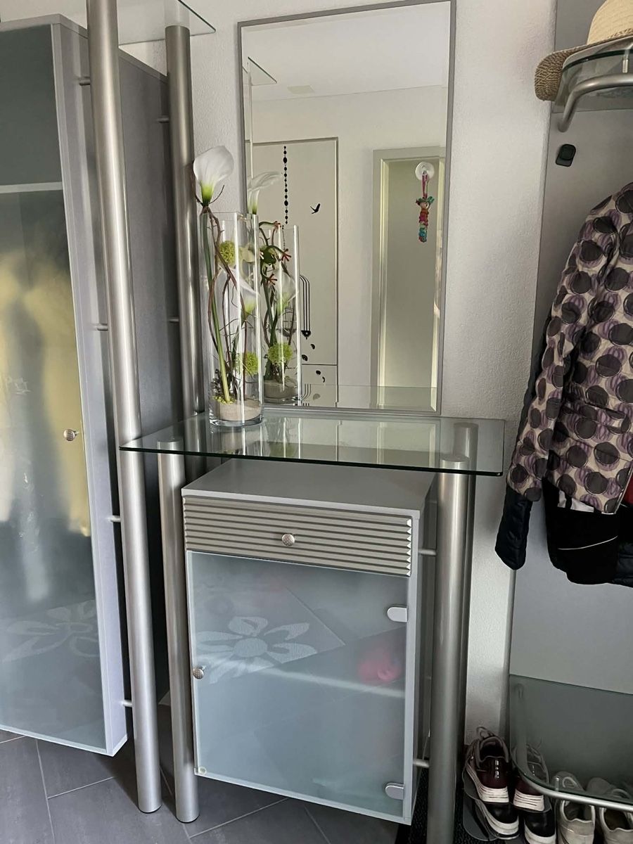 Garderobe: 4-teilige Garderobe – Gebraucht aus Thayngen von Claudic 1