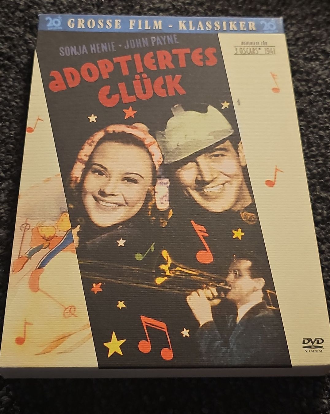 Tutti i DVDs: DVD Adoptiertes Glueck Grosse (21834) – Usato da Ruswil venduto da jan_bxl5