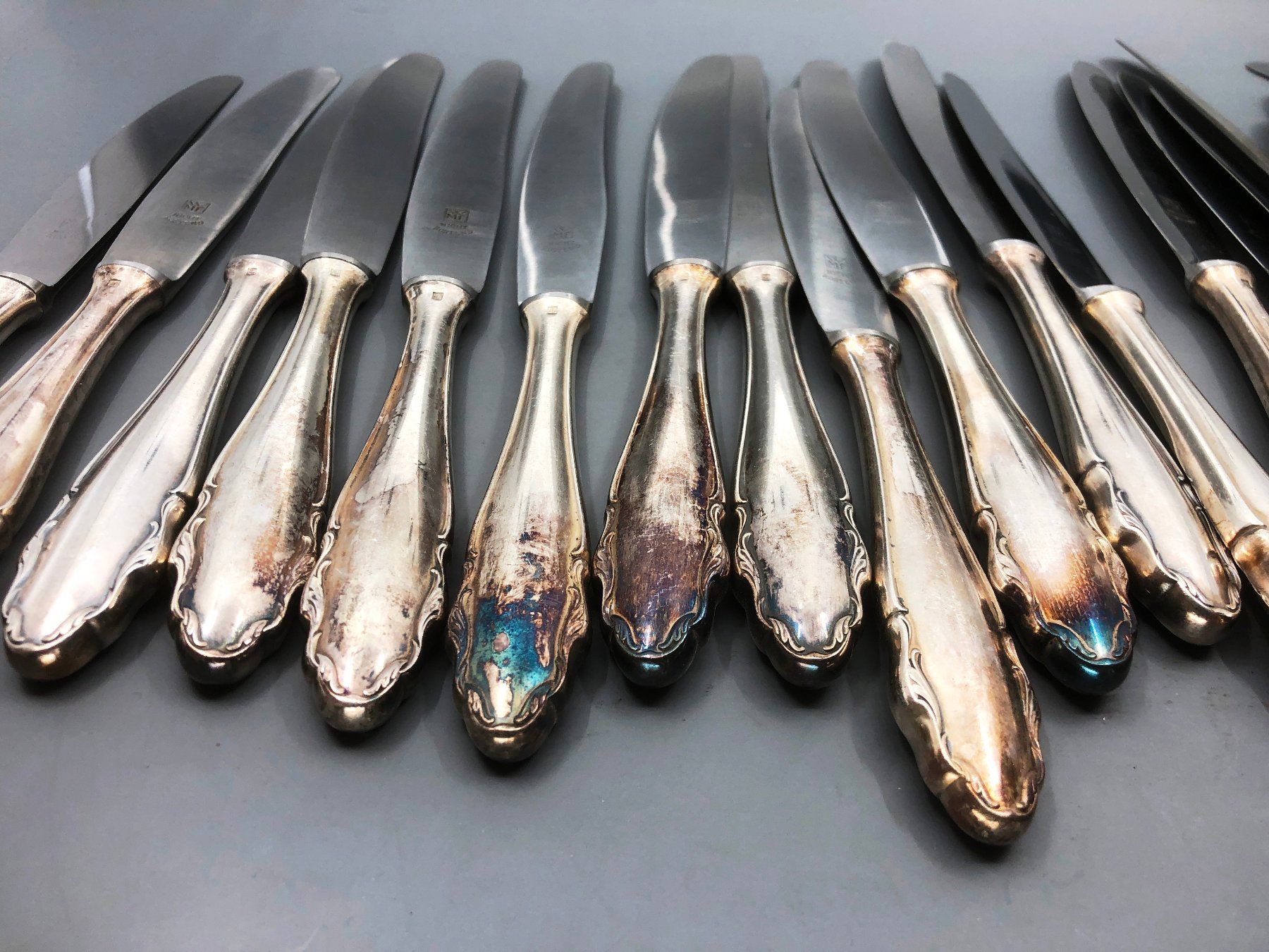 WMF Posate: 2x Tafelmesser versilbert WMF Modell 2200 – Usato da Basel venduto da Tiabeanie 3