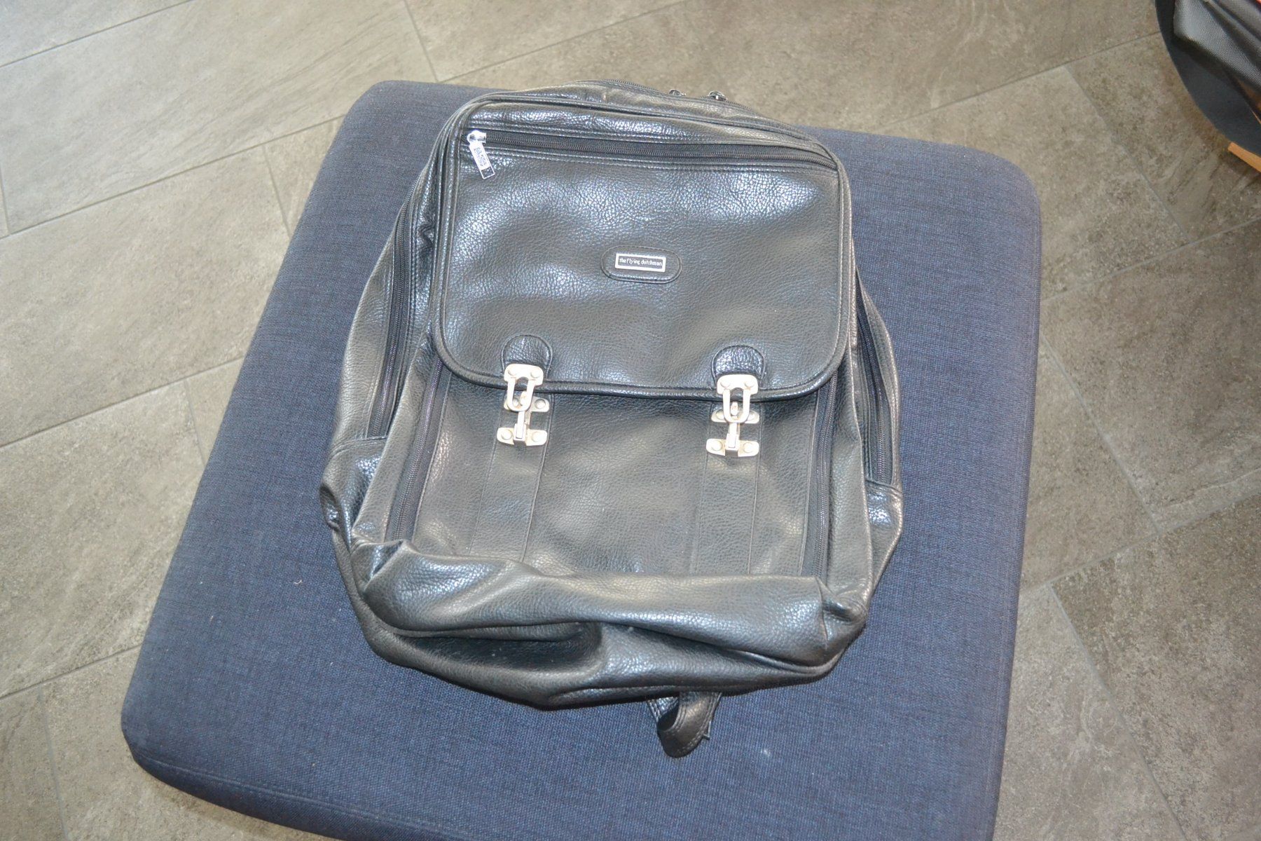 Borse: Rucksack schwarz – Usato da Kölliken venduto da Knorrli58