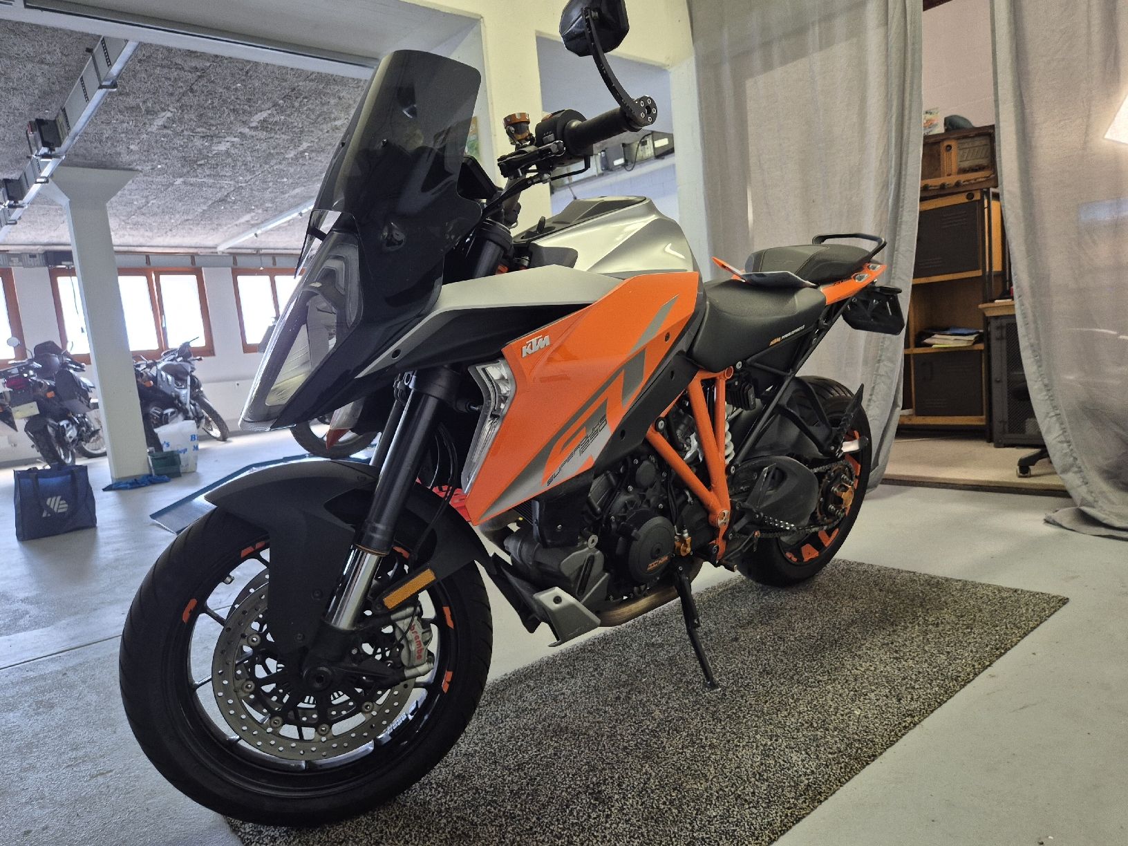 KTM Strada: KTM Super Duke GT 1290 – Usato da Wynau venduto da Bastel87
