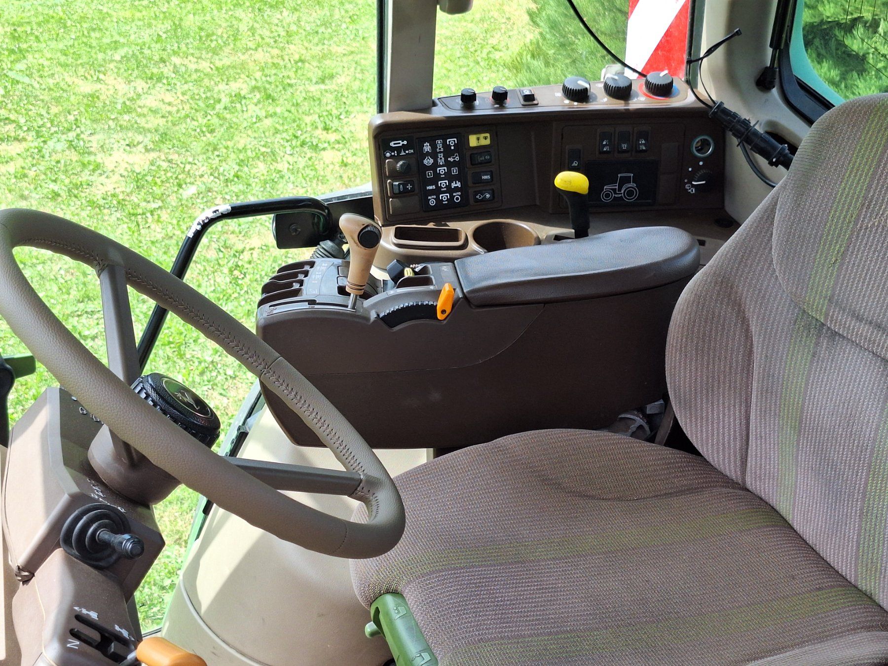 John Deere Tracteurs: John Deere 6420S mit erst 4875Std. – D'occasion à Rudolfstetten par Schottii 2