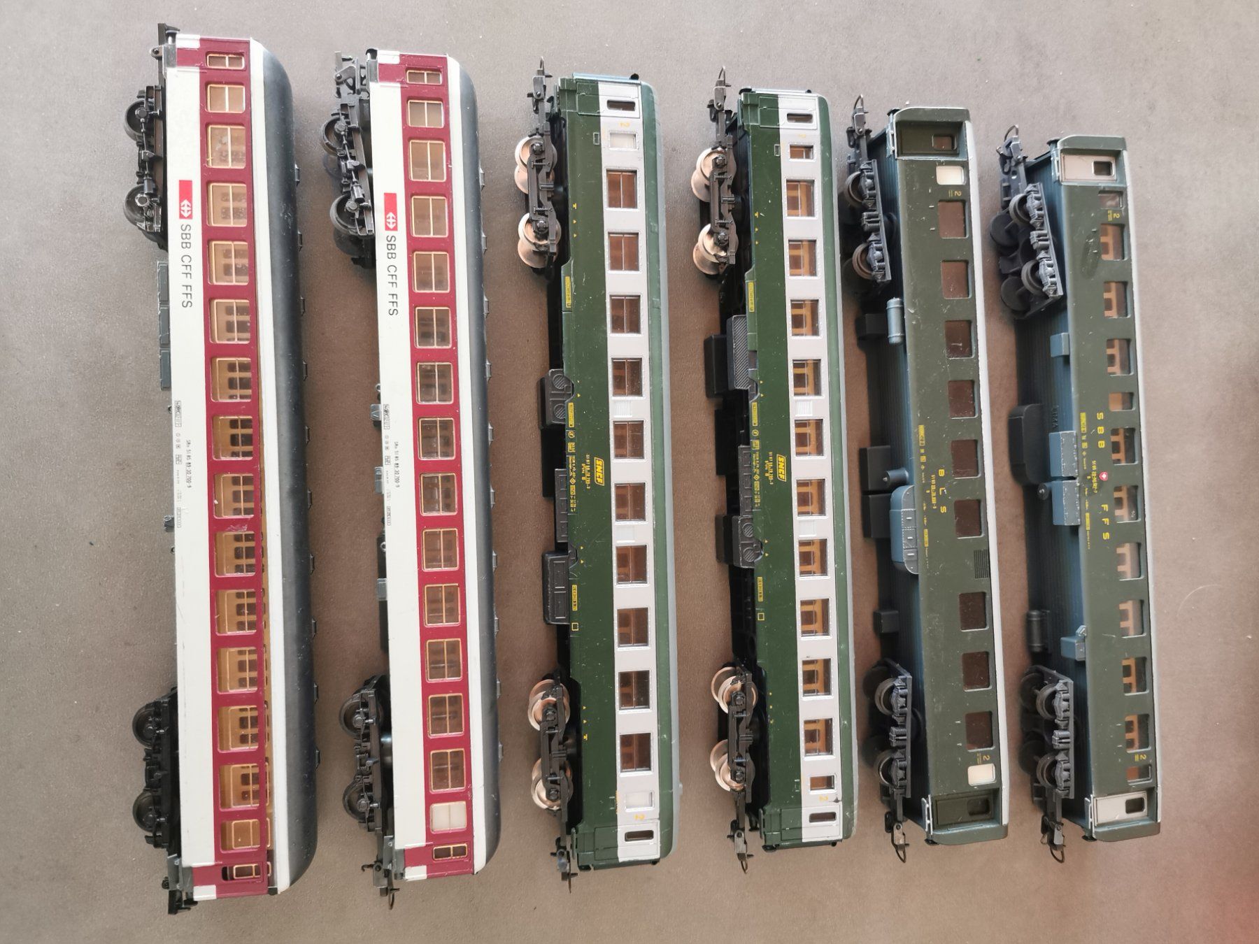 Lima Modellini di ferrovie: 6 Lima Wagen Spur H0 – Usato da Waltenschwil venduto da Nitsud